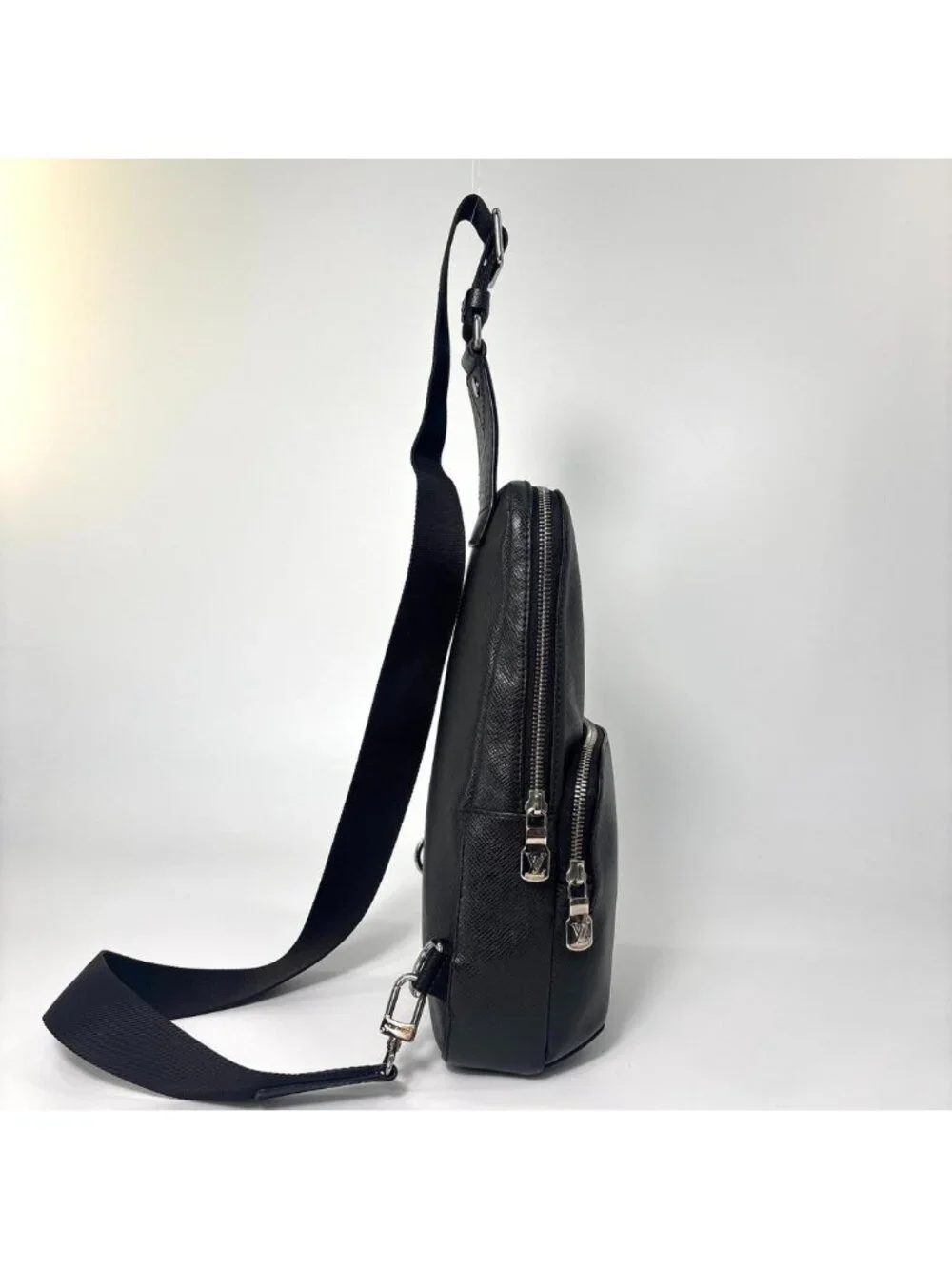 Louis Vuitton Taiga Sling Bag Black